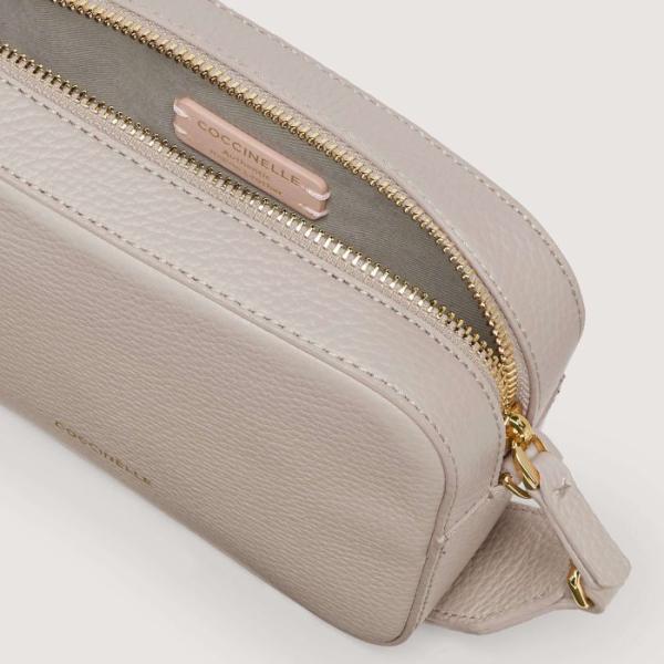 Coccinelle Tebe Camera Bag powder pink